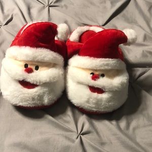 Kids Santa 🎅🏼 Slippers